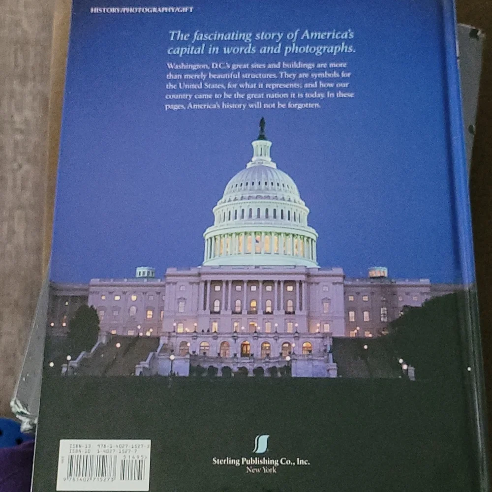Washington D.C. pictures hardcover book - Picture 2 of 3